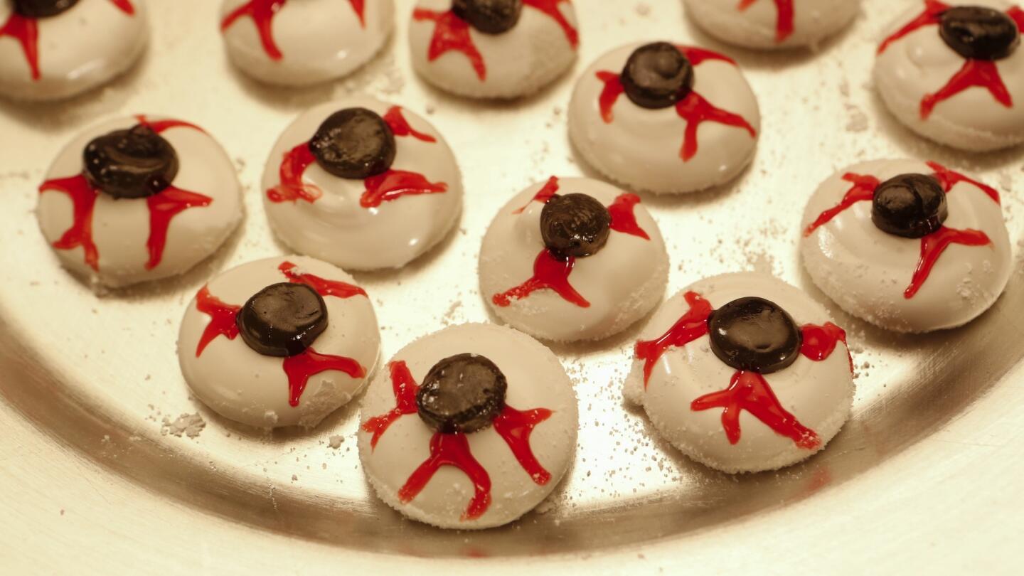 Spooky marshmallow eyeballs