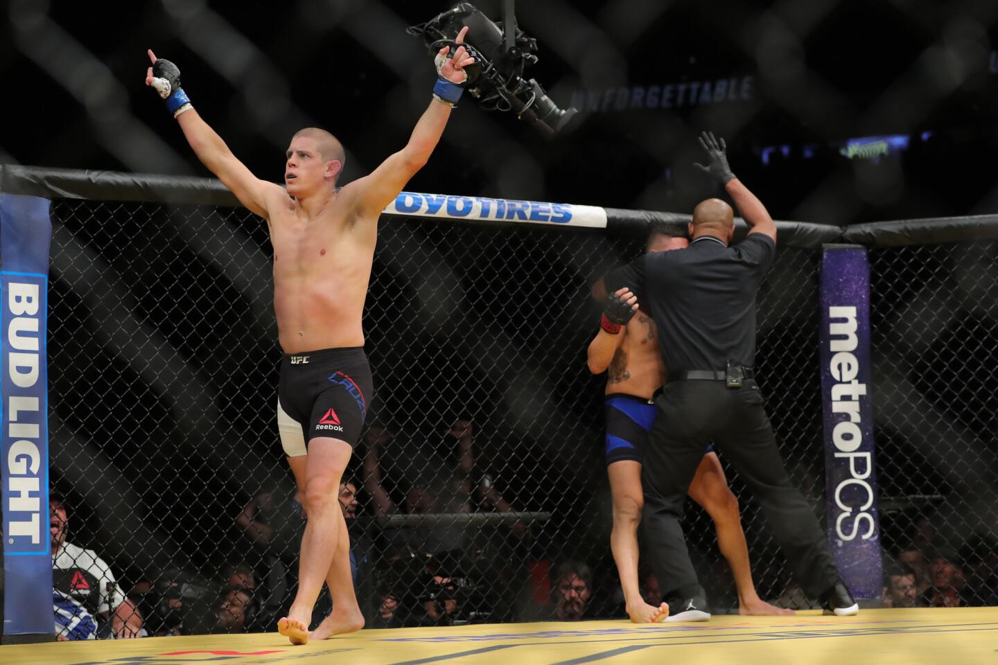 UFC 200: Joe Lauzon vs. Diego Sanchez