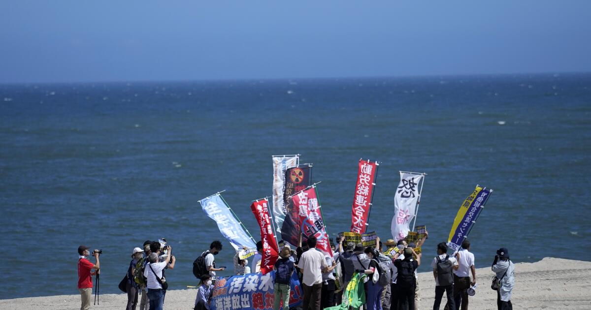 Granderson: Nuclear power could save our air quality. At what cost to the water? Granderson: Nuclear power could save our air quality. At what cost to the water?