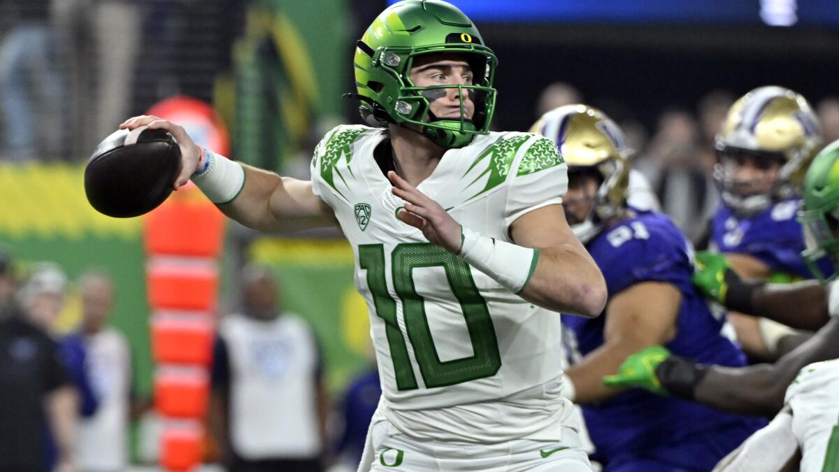 Oregon QB Bo Nix's Parents Fought Back Tears While Watching Their