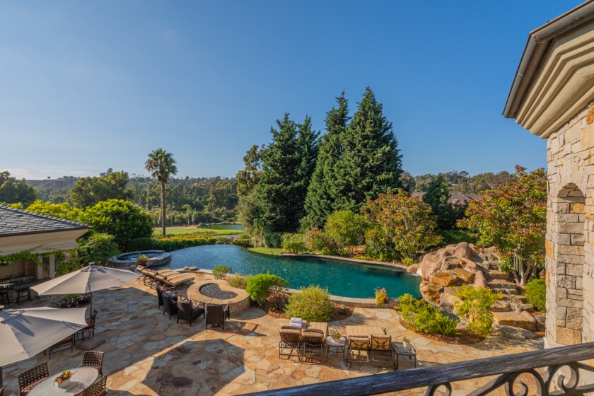Home of the Week 6397 Clubhouse Dr, Rancho Santa Fe La Jolla Light