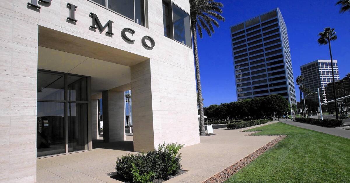 Pimco bond fund suffers more outflows in October after Gross' exit
