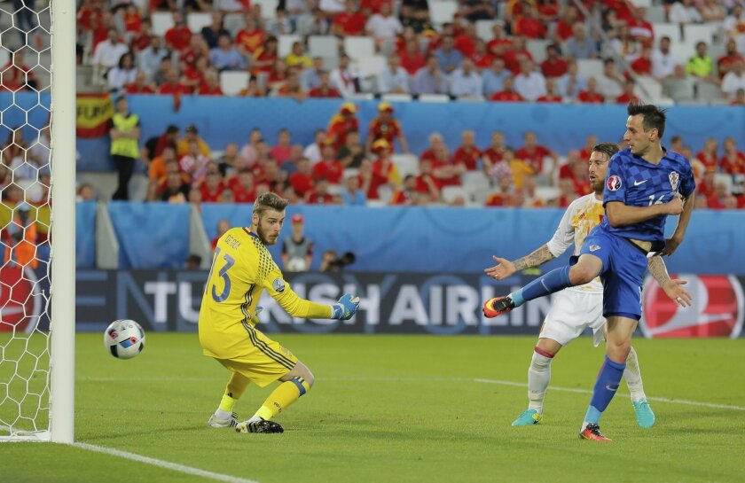 Goalkeeper Doubts Revived In Spain After Loss To Croatia The San Diego Union Tribune