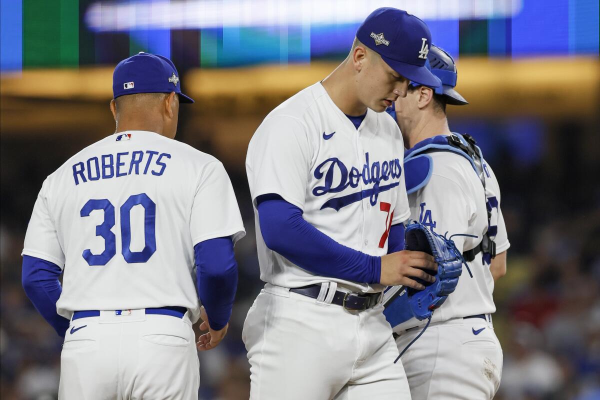 Dodgers face elimination in their second home in Arizona - Los