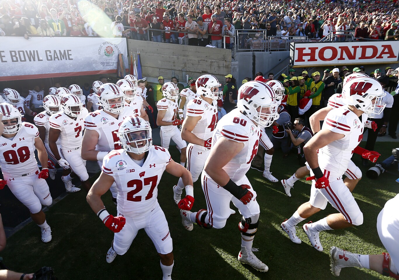 Photos Oregon defeats Wisconsin in Rose Bowl Los Angeles Times