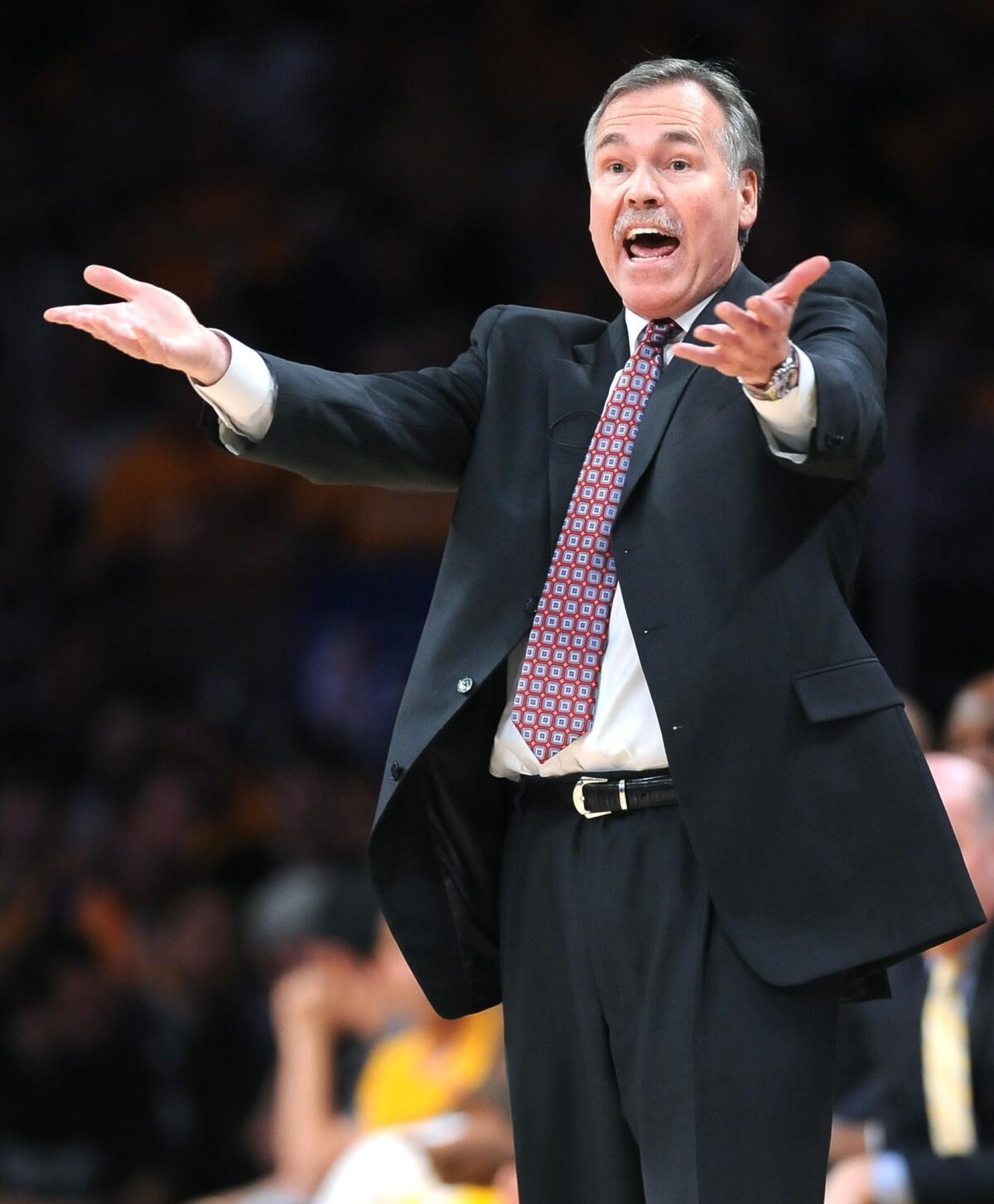 Lakers Coach Mike D'Antoni appears to have abandoned his quest of having the Lakers run a speedy offense.