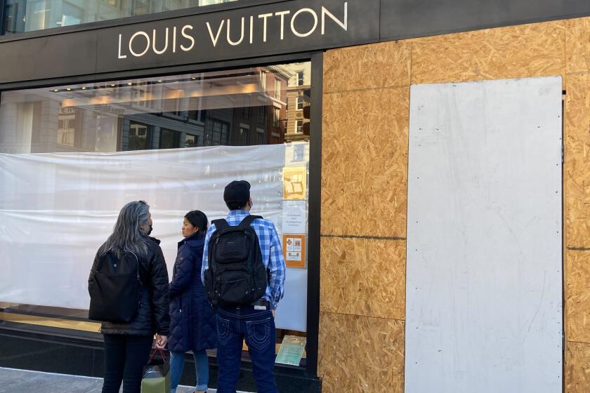 Chicago Retailers Experience 'Millions' in Looting, Luxury Ones