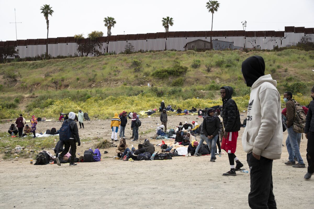 Members of Congress demand answers from DHS over asylum seekers held  between border walls - The San Diego Union-Tribune