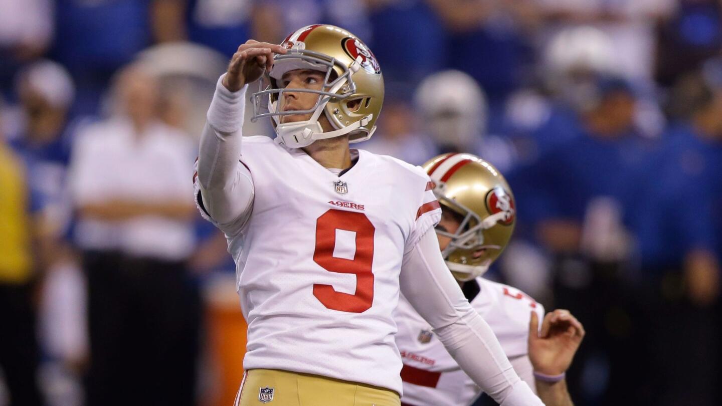 San Francisco 49ers kicker Robbie Gould watches a 28-yard field goal during the first half of an NFL game in 2017.