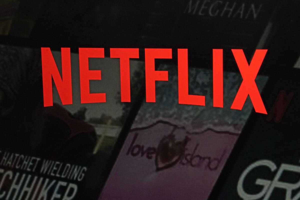 ARCHIVO - El logotipo de The Netflix en el sitio de la empresa el 2 de febrero de 2023,
