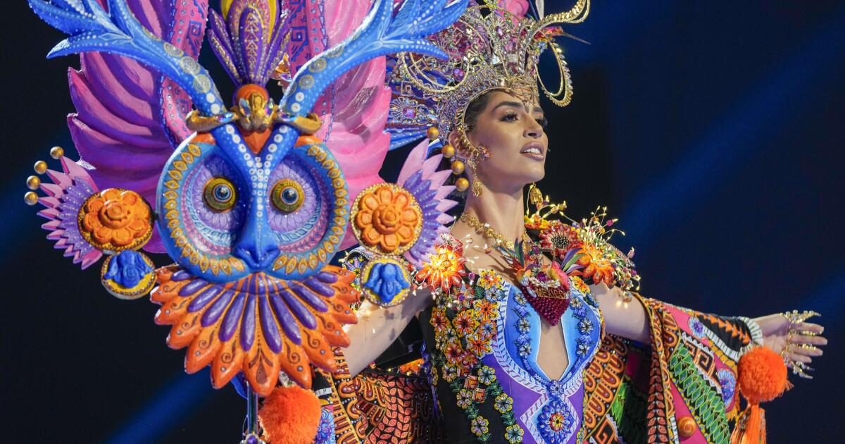 Miss Universo é celebrada em El Salvador