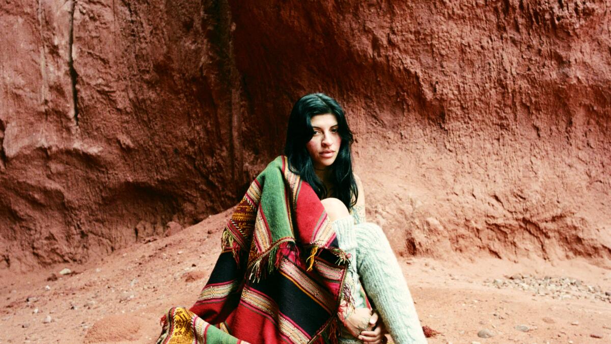 Cazzu's 'Latinaje' is her ode to América Latina - Los Angeles Times