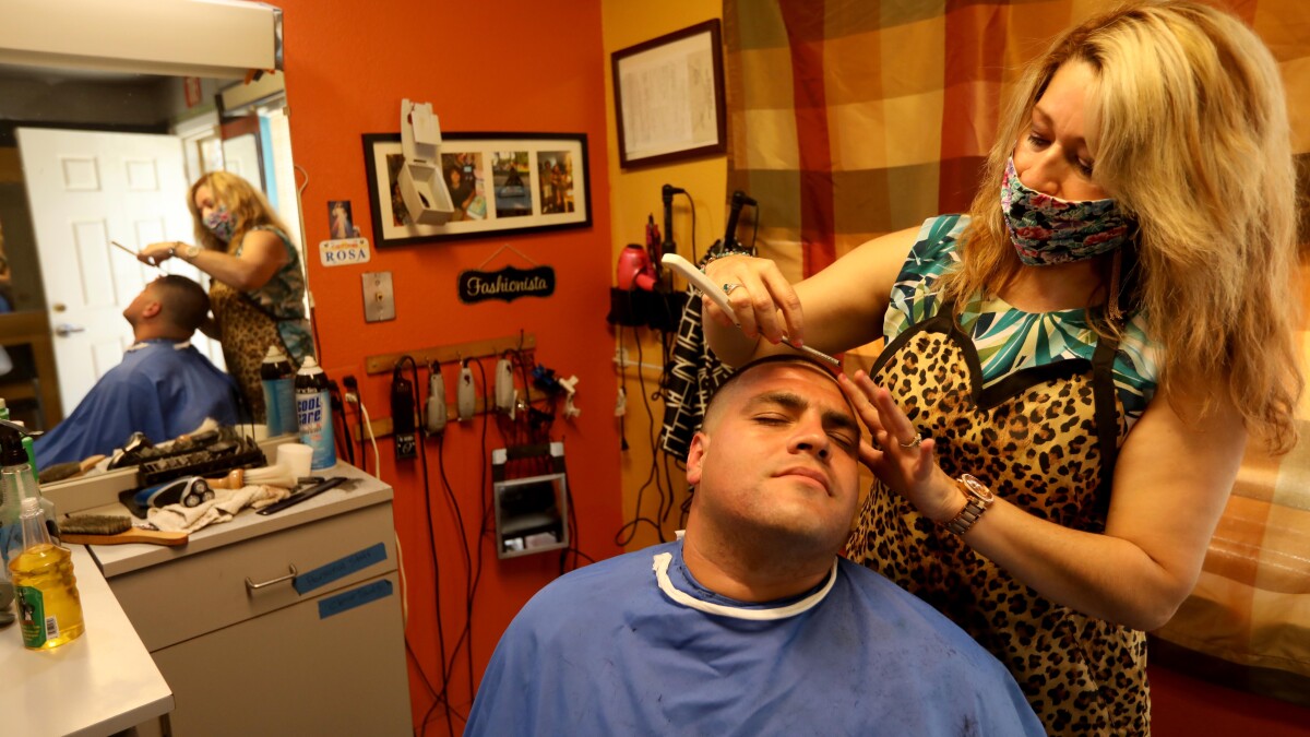 Beauty Treatments Covid Gov 10 ?url=https%3A%2F%2Fcalifornia times brightspot.s3.amazonaws.com%2F47%2F59%2F104632b84b67bec6af740809848c%2Fla photos 1staff 546894 me 0526 barber shops gem 001