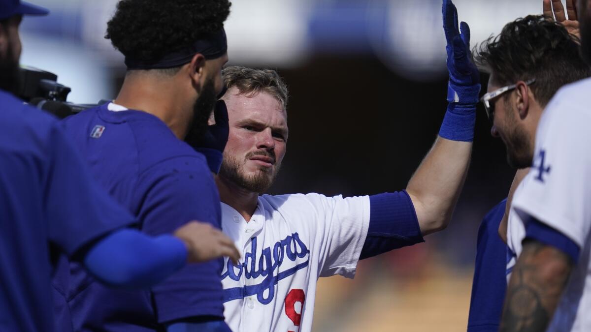 Gavin Lux gets 2-run double, Dodgers surge past Phils 5-4 - The San Diego  Union-Tribune