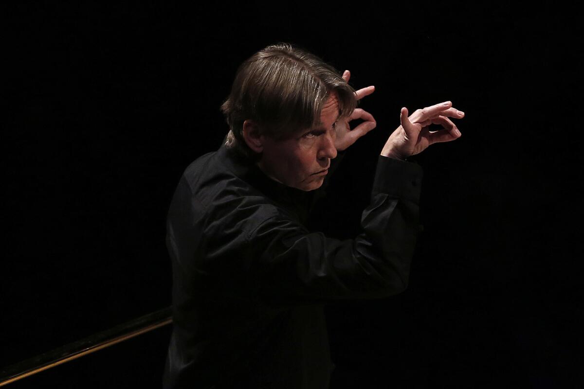 Esa-Pekka Salonen will lead the Los Angeles Philharmonic in works by Stravinsky.