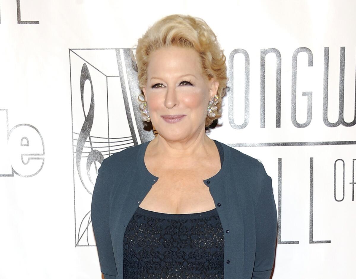 Bette Midler was among the entertainers who lobbied for a ban on single-use plastic grocery bags in California.