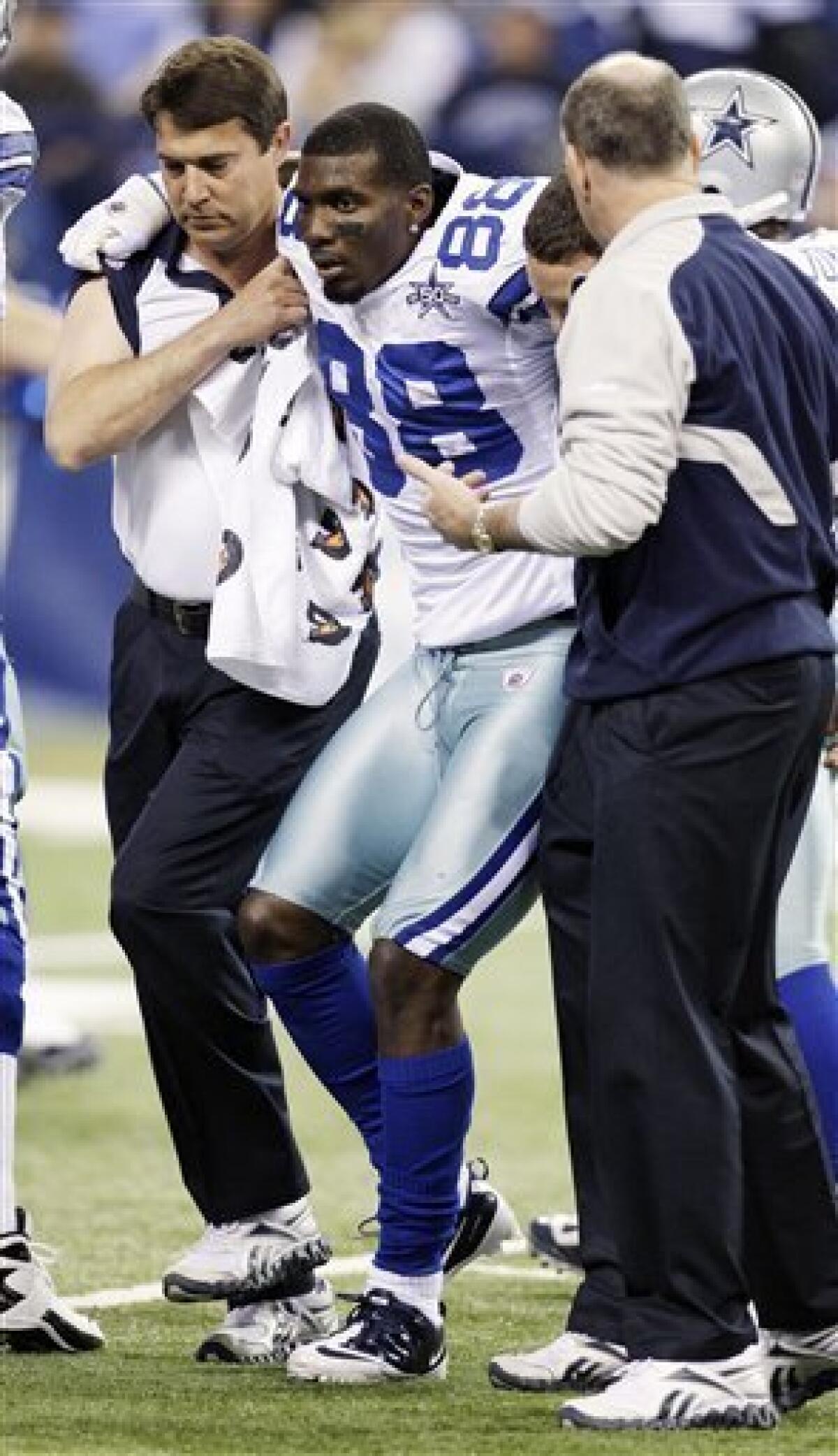 Cowboys WR Dez Bryant has surgery on broken ankle - The San Diego  Union-Tribune