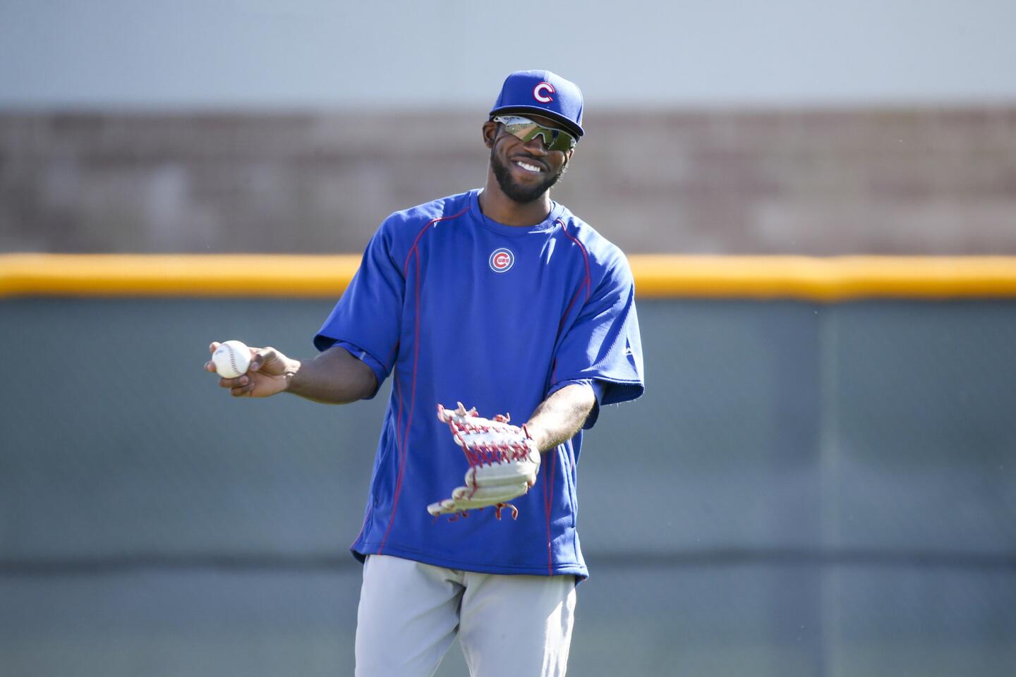 Dexter Fowler attends practice during spring training at Sloan Park Friday, Feb. 26, 2016, in Mesa, Ariz.
