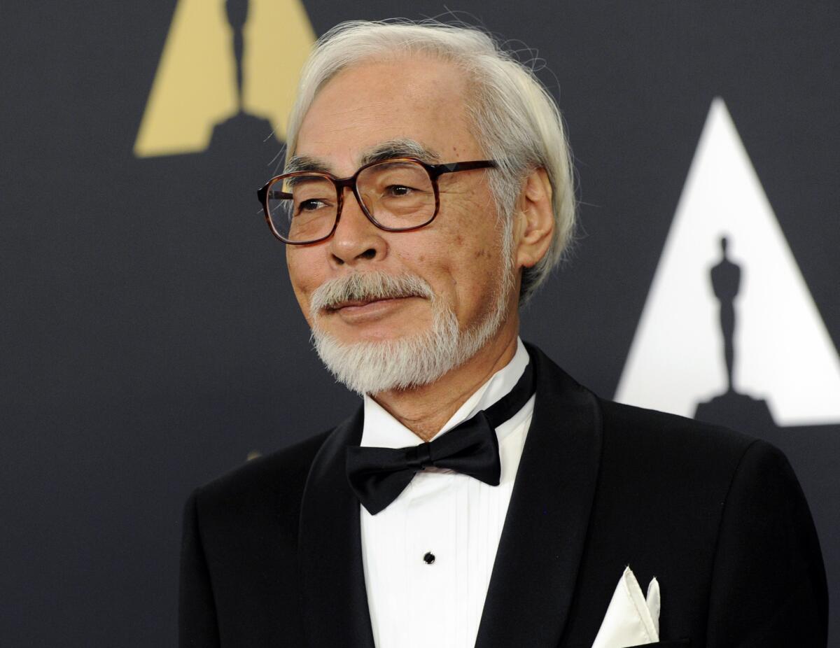 ARCHIVO - Hayao Miyazaki llega a la 6a entrega anual de los Premios de los Gobernadores 