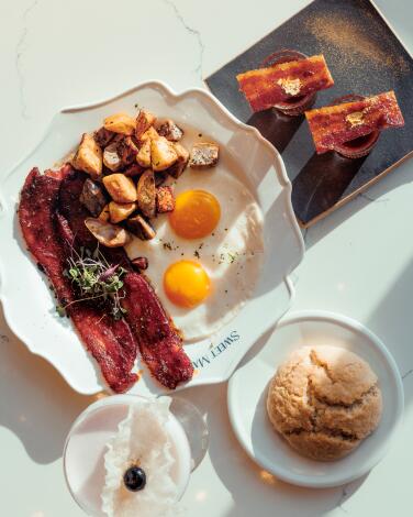 Brunch classics and "Billionaire's Bacon" have arrived in Santa Monica via the Bay Area's popular chain Sweet Maple.