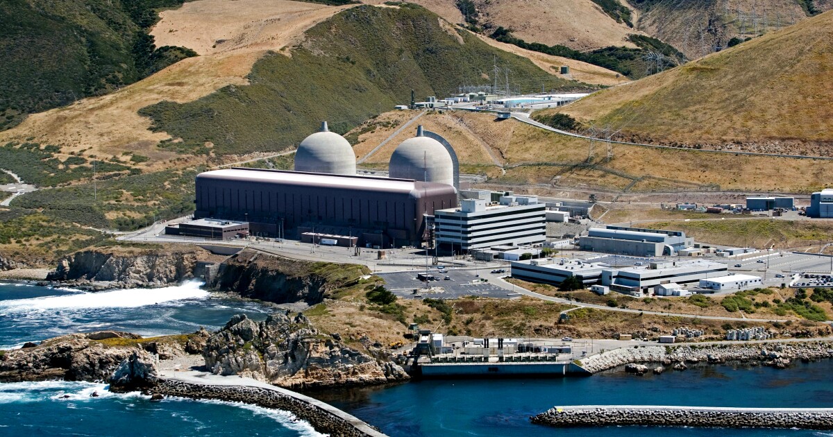 Column: Keeping the Diablo Canyon nuclear plant open is a dangerous waste of effort and money