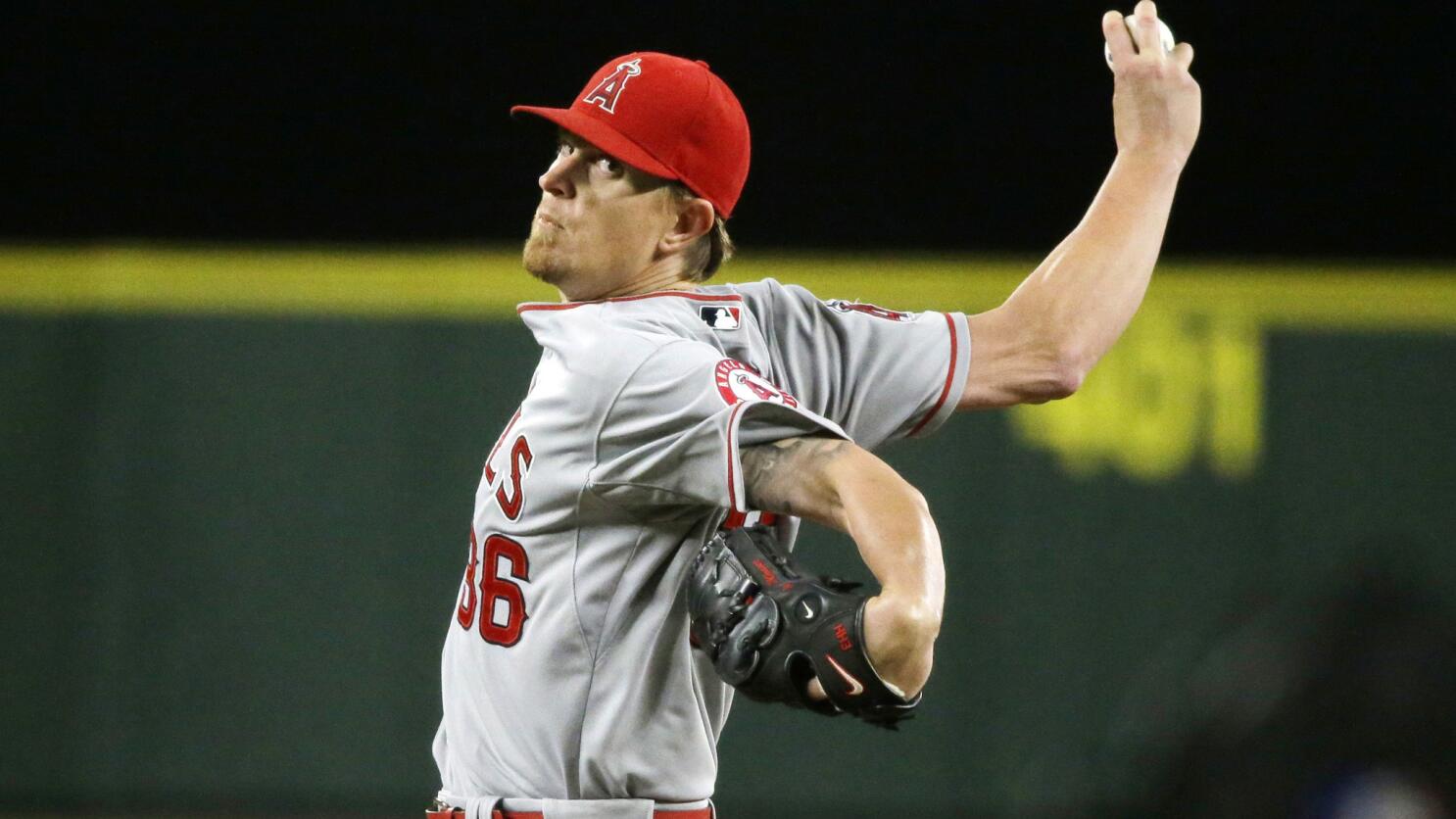 Angels' Jered Weaver throws jab, but no haymakers, at Kyle Seager
