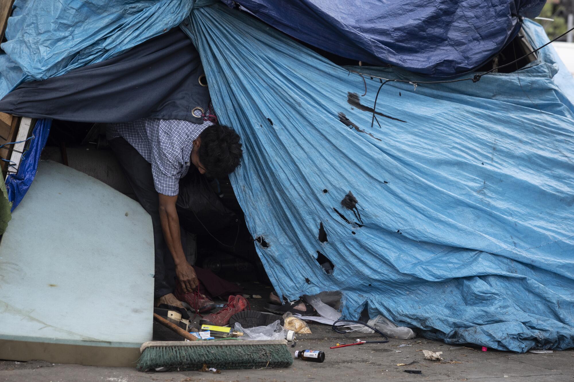 A person experiencing homelessness