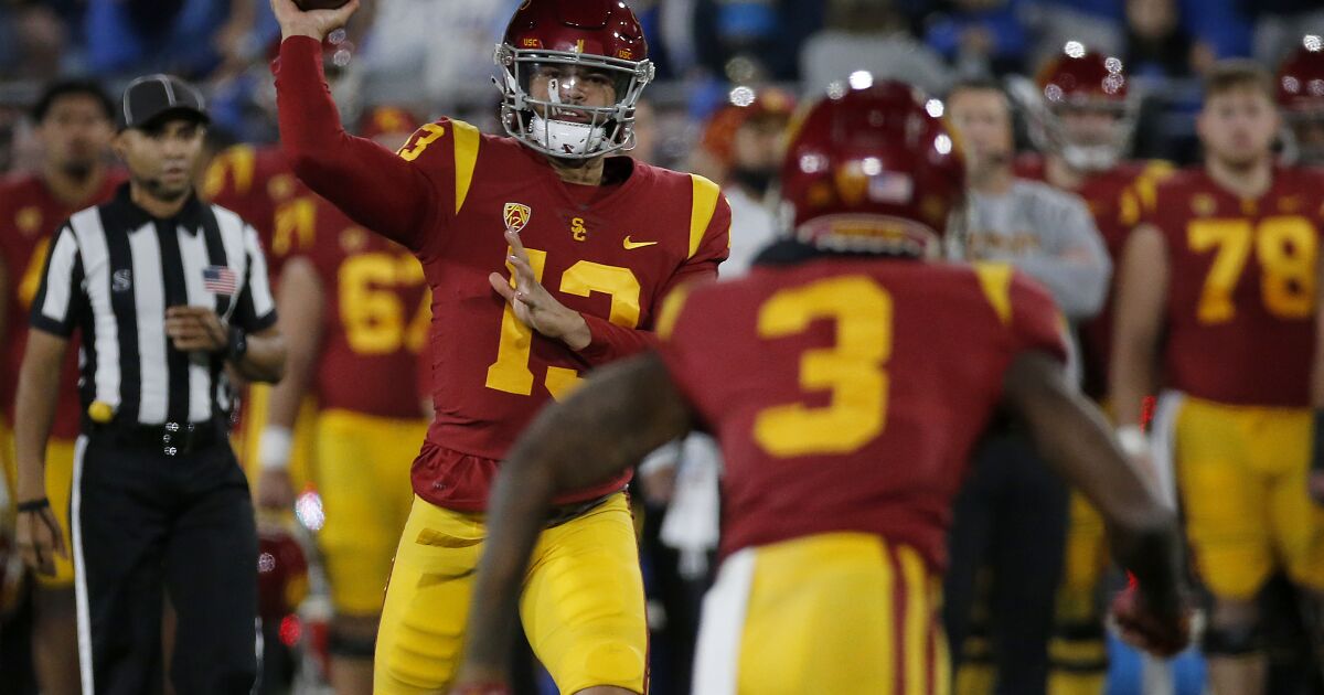 Can Caleb Williams have another Heisman moment? What to watch for in USC-Notre Dame