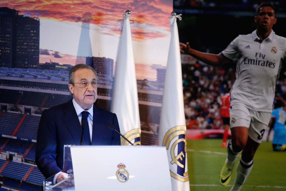 Real Madrid president Florentino Perez speaks to the press during the official presentation of Real Madrid's Spanish-Dominican forward Mariano at the Santiago Bernabeu Stadium in Madrid on August 31, 2018.
