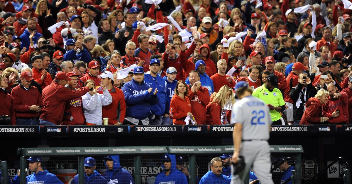 Dodgers take early lead on Cardinals mistake