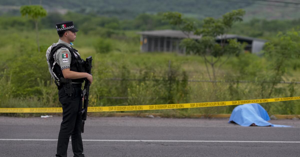 At the epicenter of the Mexican drug trade, a deadly power struggle shuts down a city At the epicenter of the Mexican drug trade, a deadly power struggle shuts down a city