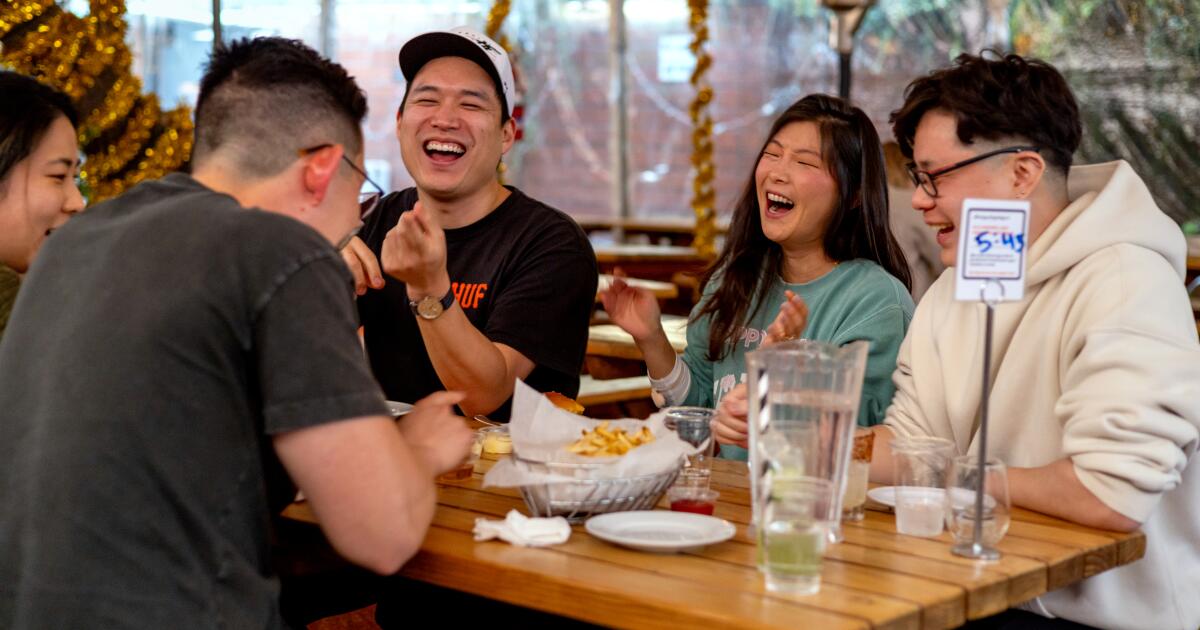 Où trouver les meilleures offres happy hour dans les quartiers de Los Angeles