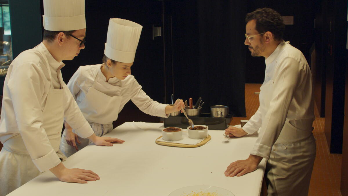 'Menus-Plaisirs' review: Wiseman's foodie masterpiece - Vimarsana News