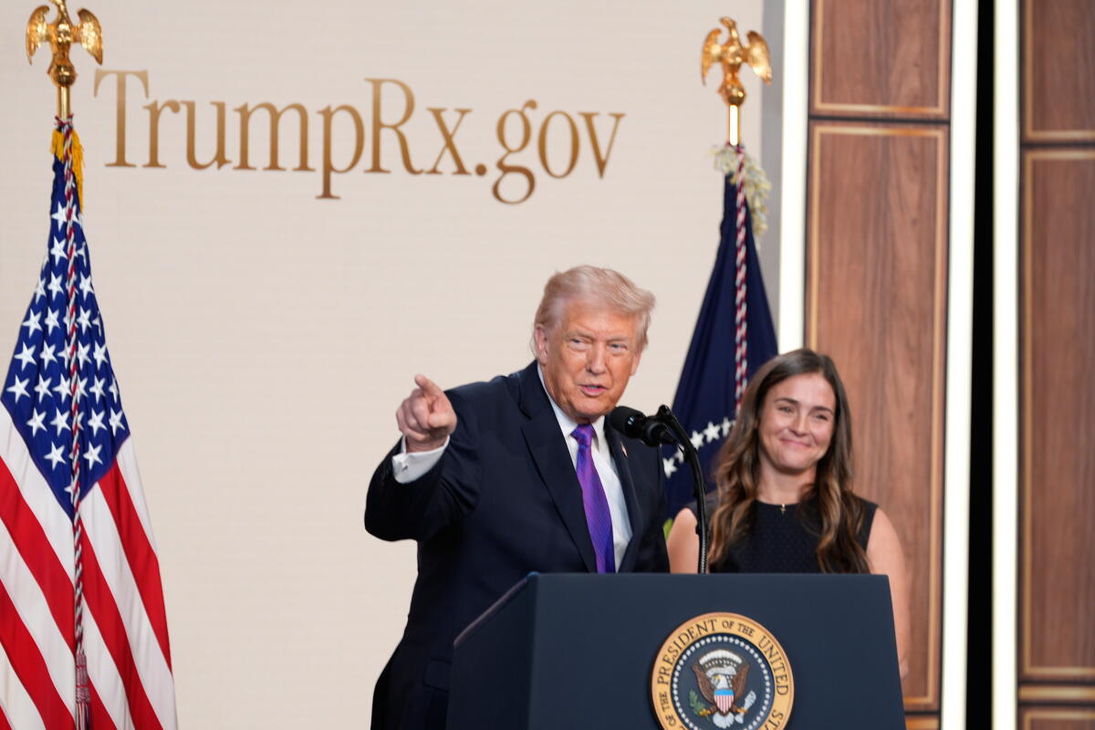 Trump Rx Logo TrumpRx is launched: How it works and what Democrats say about it - Los ...