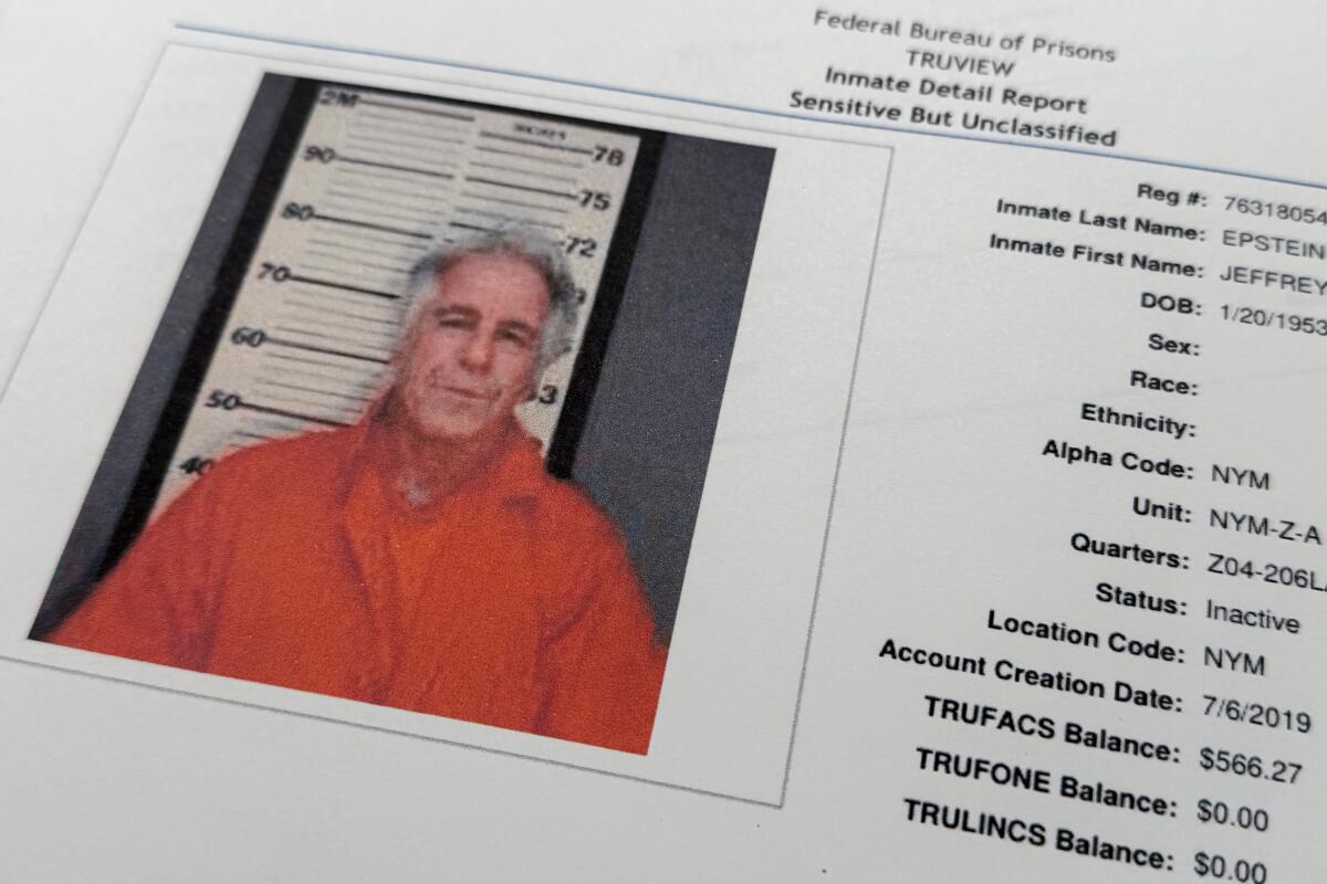 Purported Jeffrey Epstein suicide note echoed messages he sent earlier - Los Angeles Times