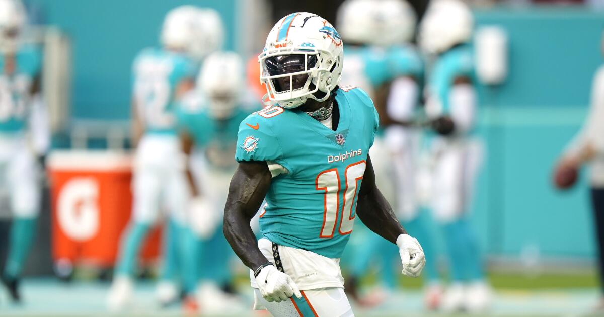 What Dolphins' Tyreek Hill said after loss to Patriots — Miami's fifth  straight defeat 