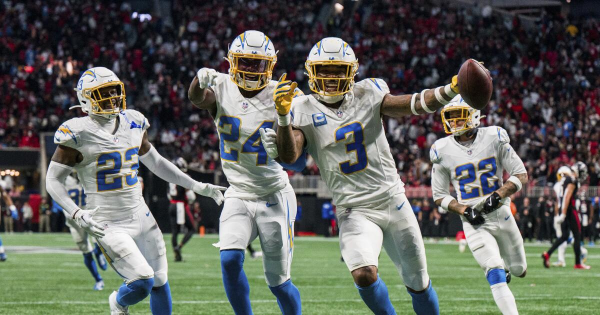 Derwin James Jr. Chargers'ın ikinciliğini bir arada tuttu