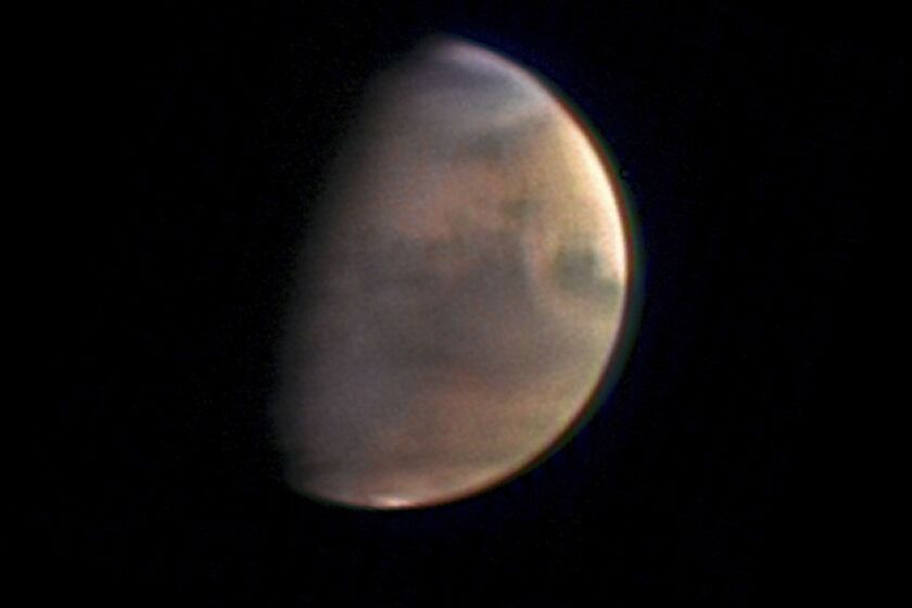 Esta imagen proporcionada por la Agencia Espacial Europea y tomada con una cámara a bordo de la nave espacial Mars Express muestra a Marte. (Agencia Espacial Europea vía AP)