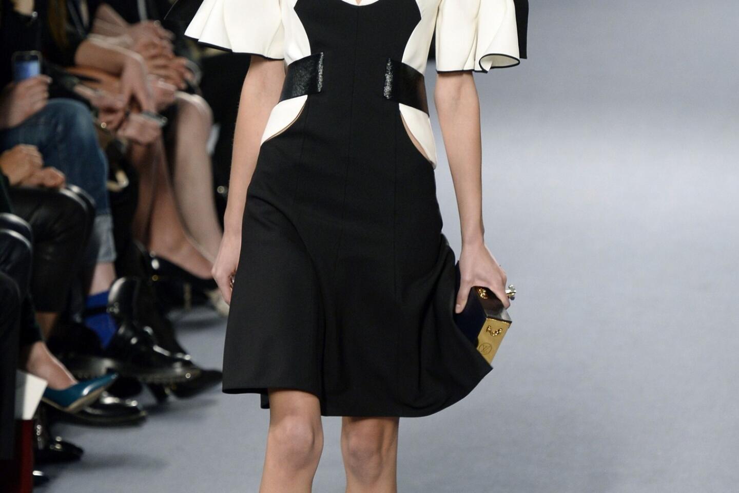 Louis Vuitton cape fall outfit  Luxury lifestyle fashion, Vuitton