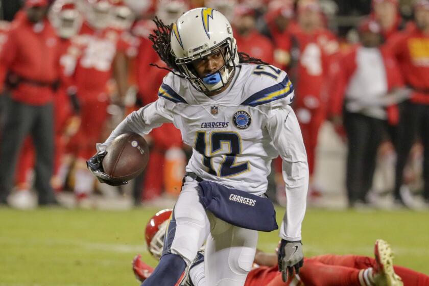 KANSAS CITY, MO., THURSDAY, DECEMBER 13, 2018 - Chargers receiver Travis Benjamin heads upfield on a 26-yard, fourth down pass from Philip Rivers to keep a game winning drive alive in the last minute against the Chiefs at Arrowhead Stadium. (Robert Gauthier/Los Angeles Times)