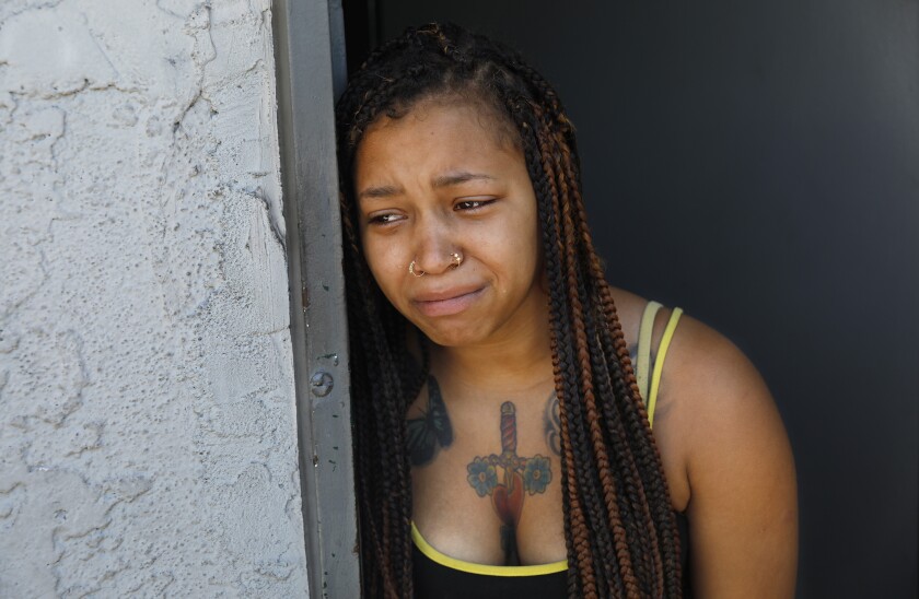 Family remembers young mother killed in fiery Windsor Hills crash 3 Cotie Davis, 20, sister of crash victim Asherey Ryan