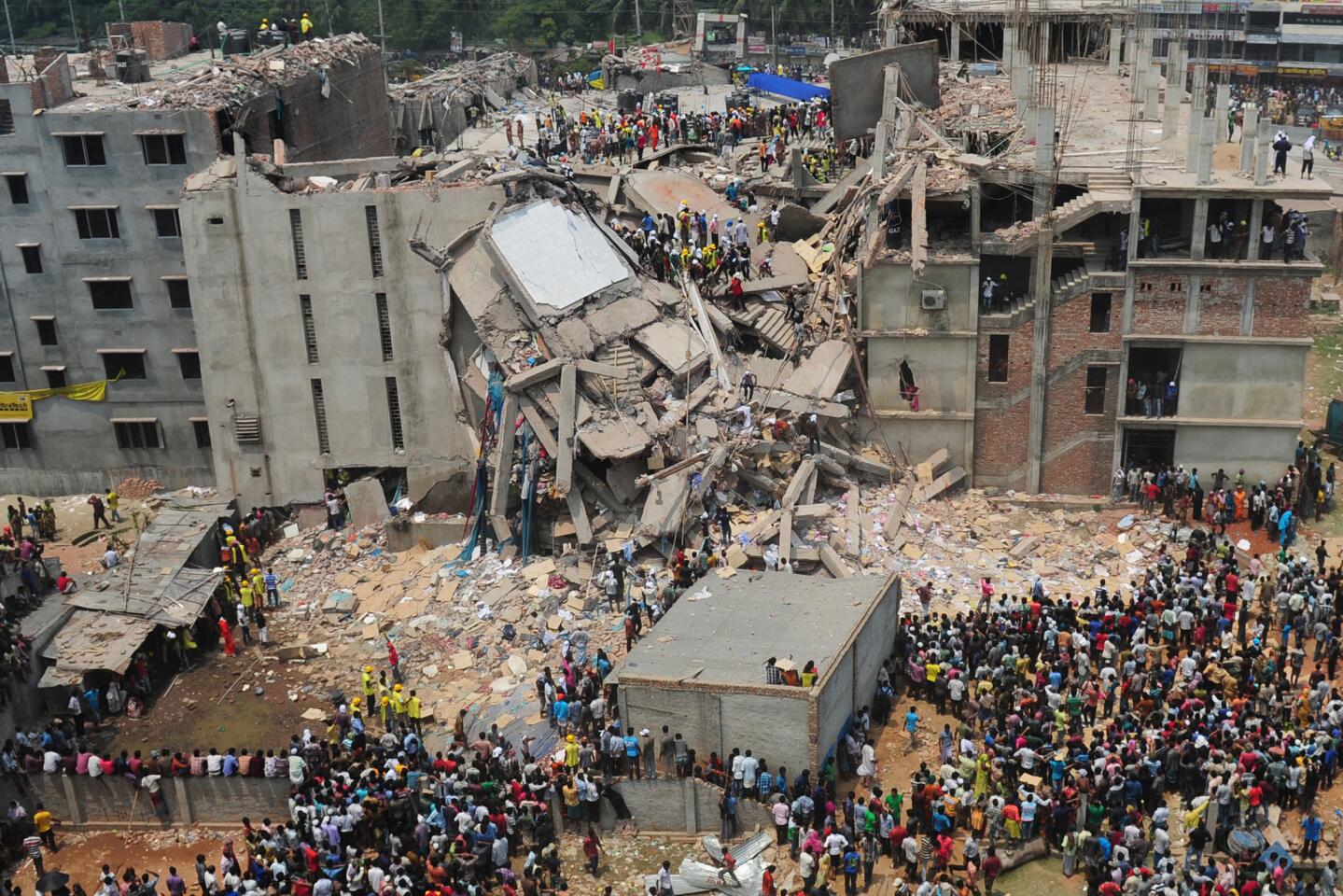 Collapsed Bangladesh garment factory kills more than 1,100