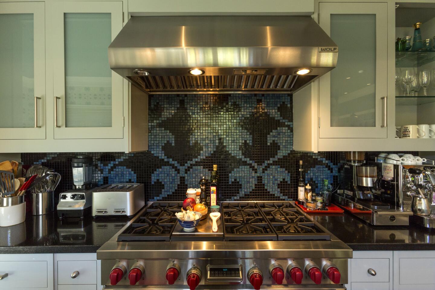 Colorful kitchen backsplash ideas