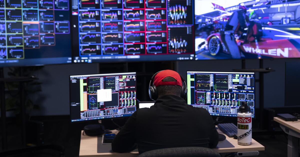 An inside look at the control center behind Honda's IndyCar racing effort An inside look at the control center behind Honda's IndyCar racing effort