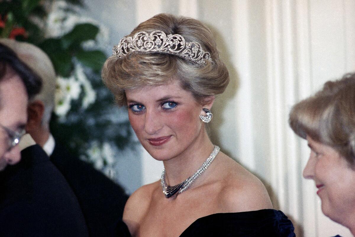 ARCHIVO – Diana, la princesa de Gales, durante una recepción ofrecida por el presidente de Alemania 