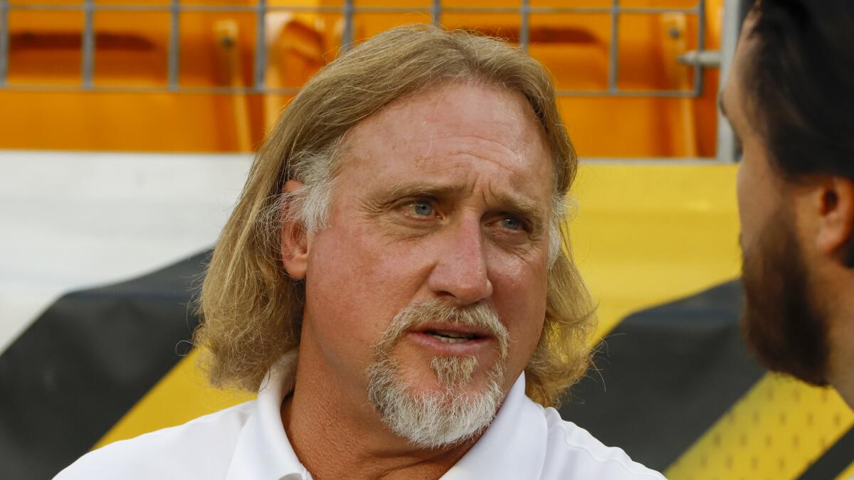 Will ex-Panther Kevin Greene make Pro Football Hall of Fame Saturday?