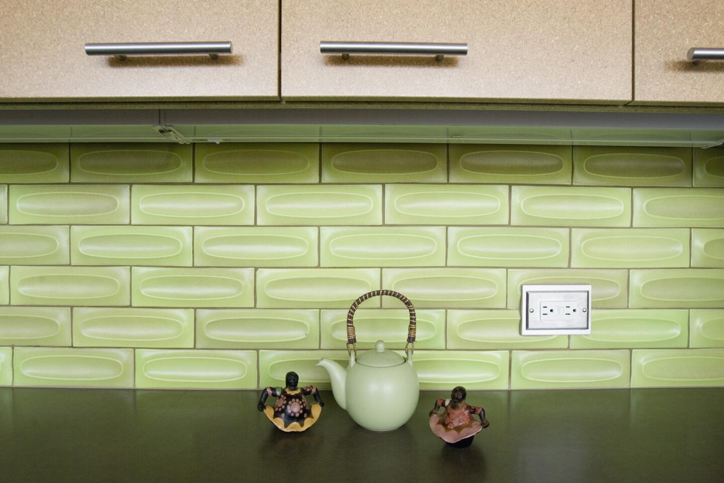 Colorful kitchen backsplash ideas