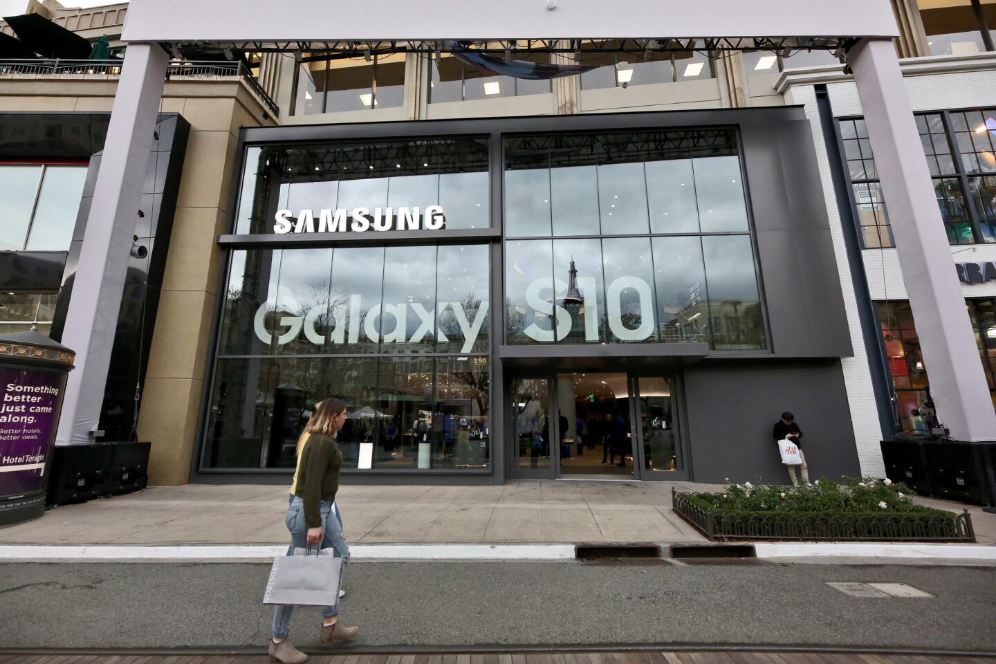 Samsung held the grand opening for the new store at the Americana at Brand in Glendale, on Wednesday, Feb. 20, 2019.