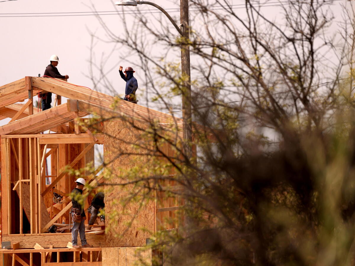 Lacked L.A. County lacked plan, processes for wildfire recovery, report finds ...