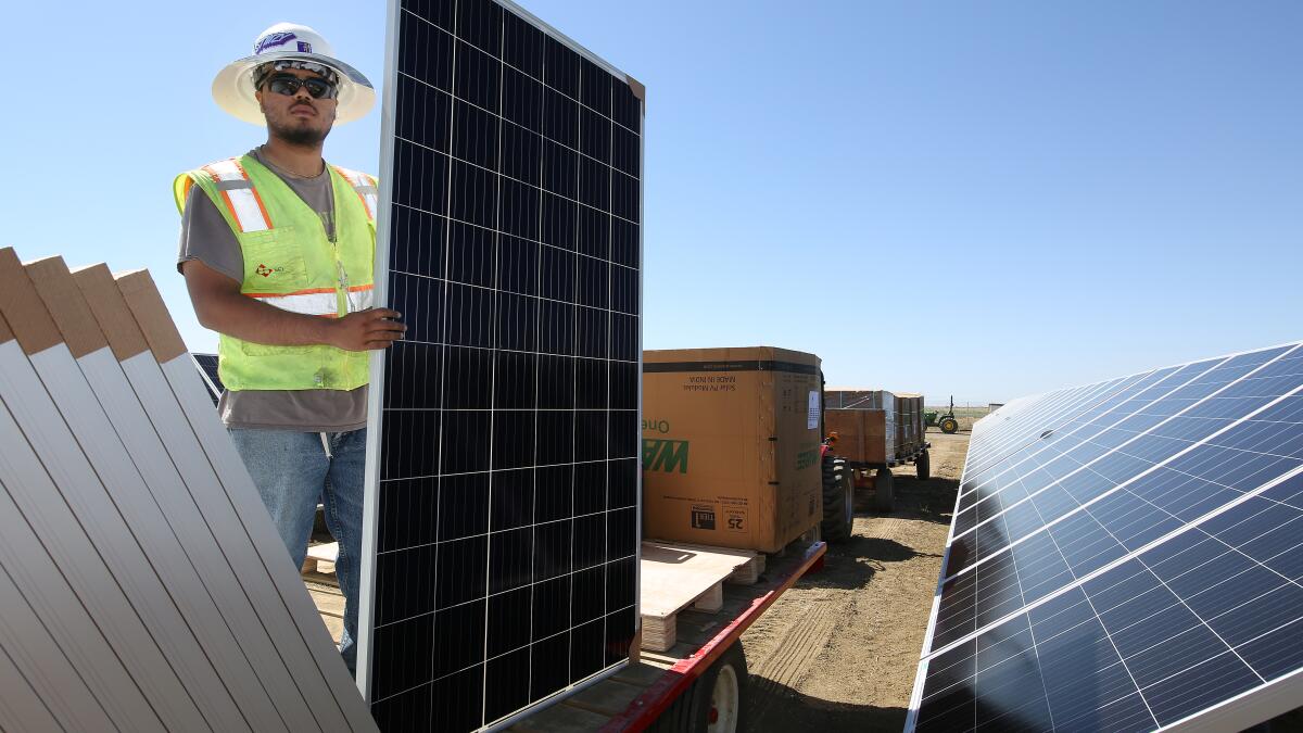Solar panels could save California. But they hurt the desert - Los Angeles  Times